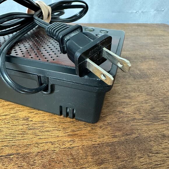 Vintage EUC Retro GE Alarm Clock AM/FM Radio 7-4313B Woodgrain Working Tested - Picture 2 of 10